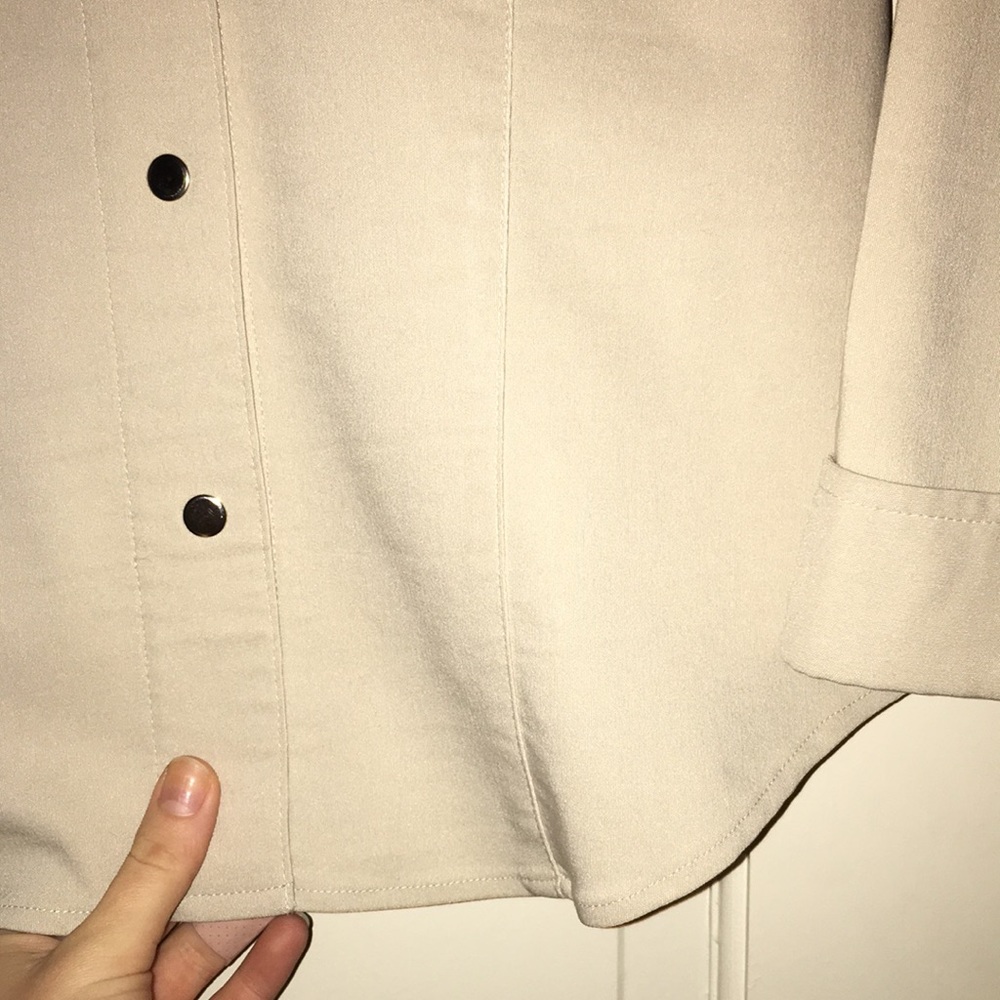 Button down blouse - Picture 4 of 5